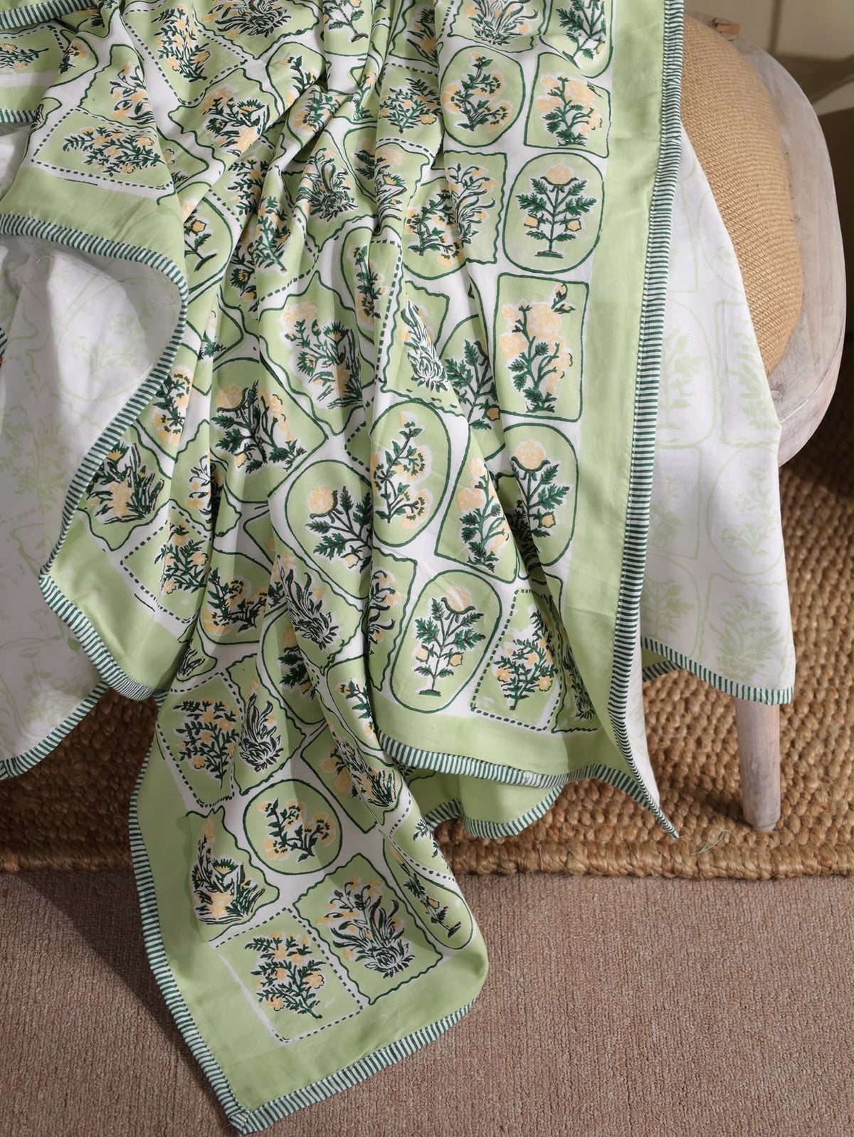 Stillness Bedsheet & Dohar Set