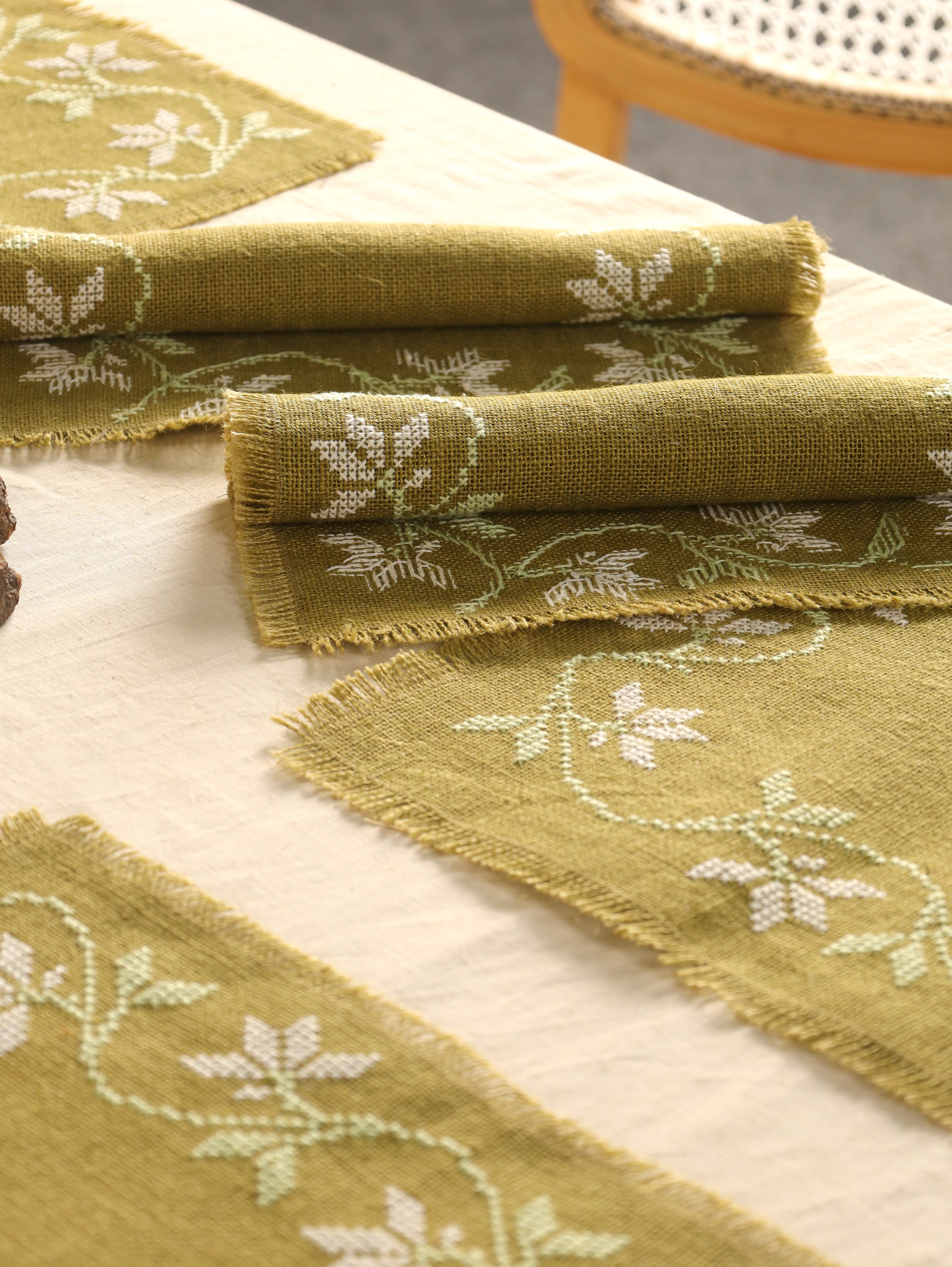 Olive Vine Handwoven Table Mat