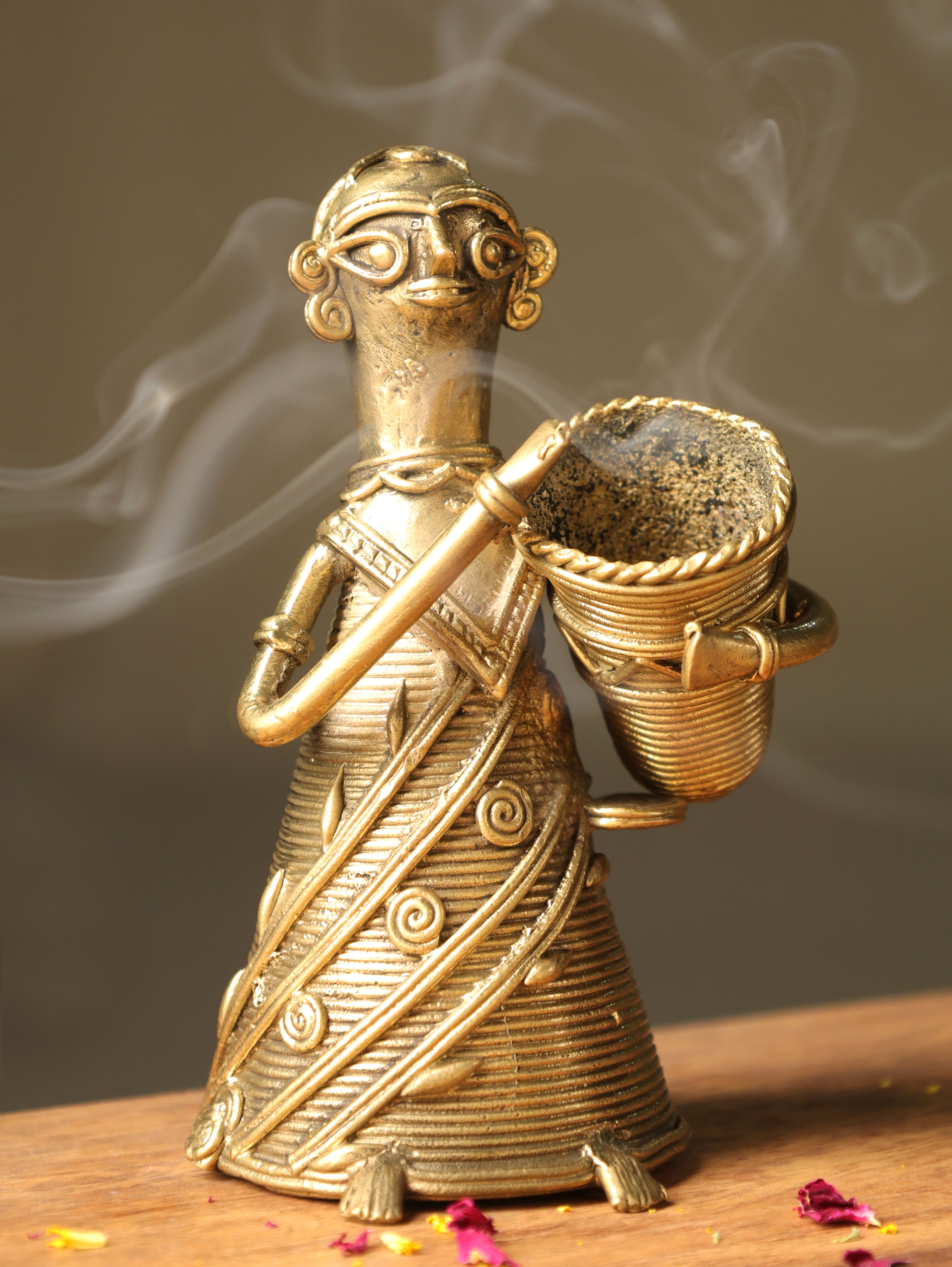 Tribal Lady Dhokra Pen Stand