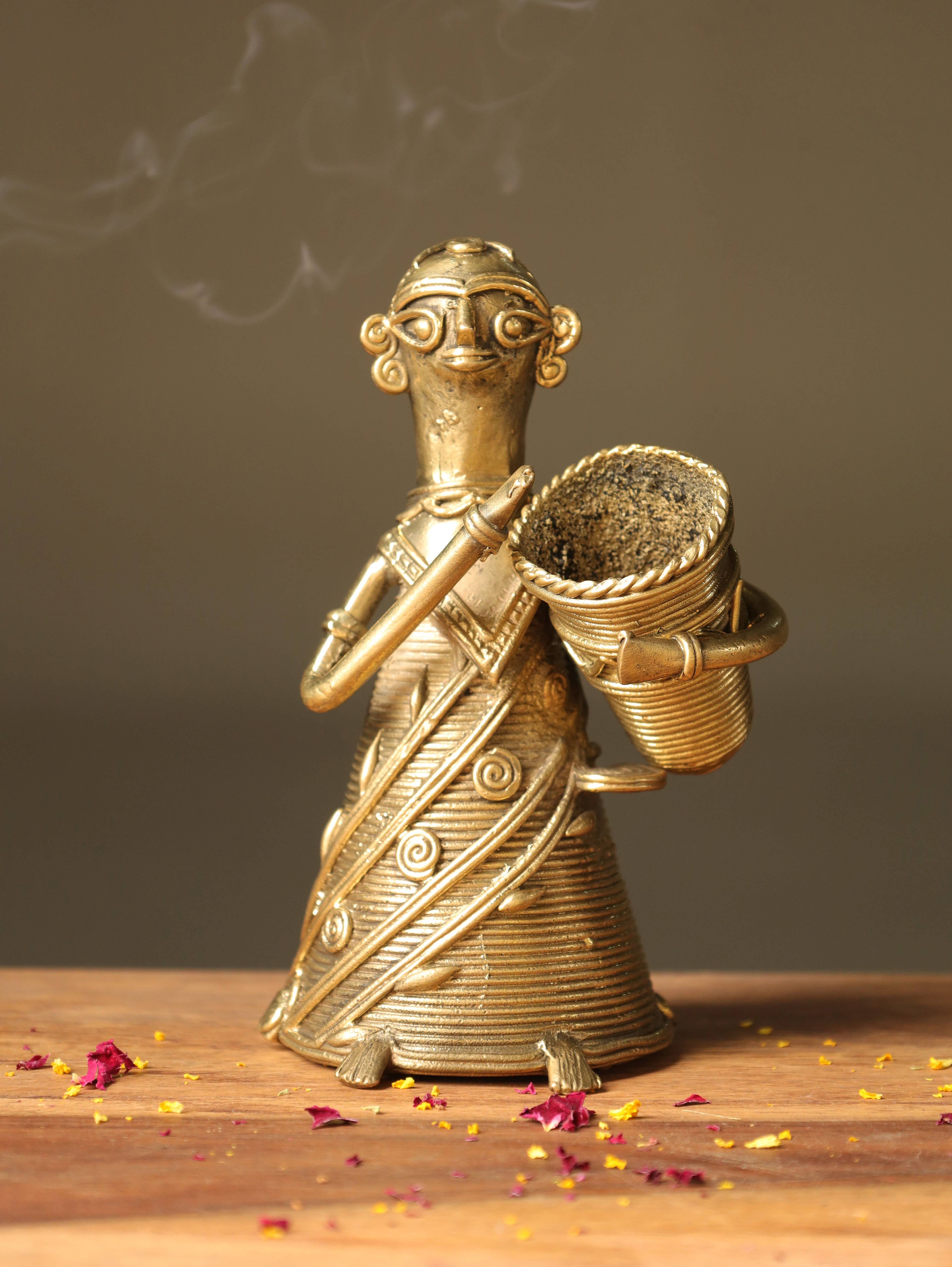 Tribal Lady Dhokra Pen Stand