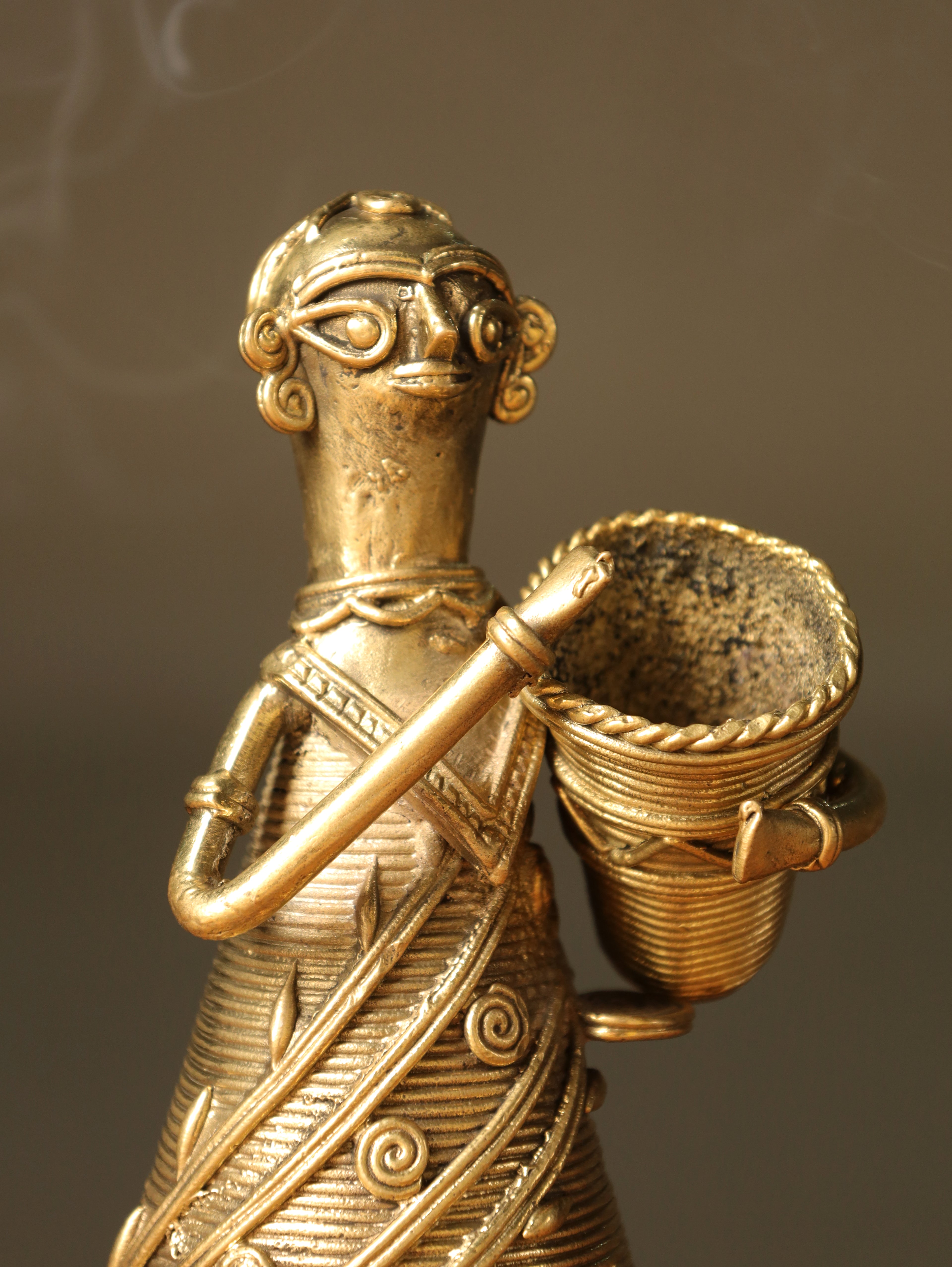 Tribal Lady Dhokra Pen Stand