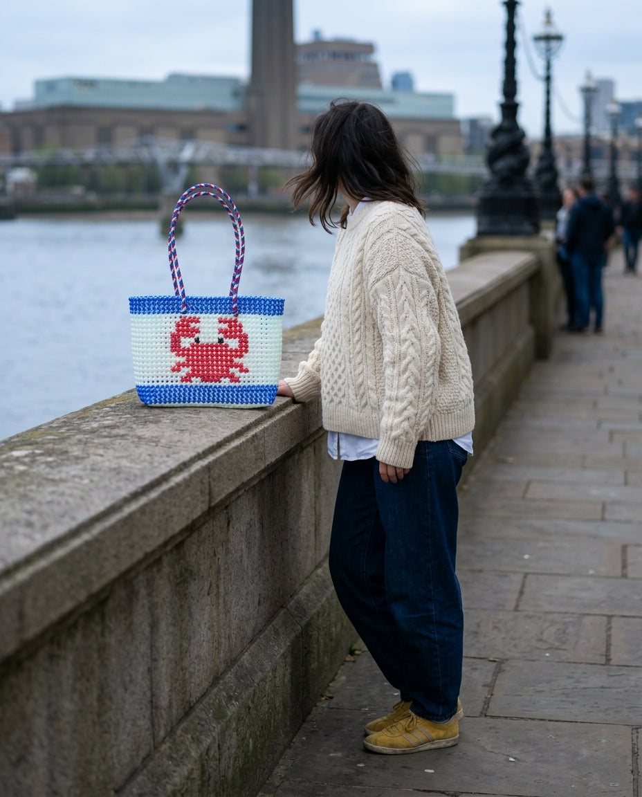 The Koodai Tote — Crabby