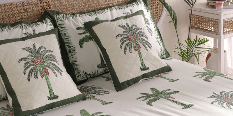 What’s the Best Type of Bedding: Cotton or Silk?
