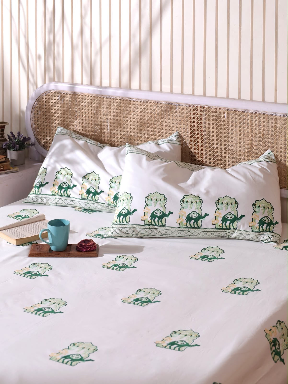 A Quiet Place Bedsheet &amp; Dohar Set