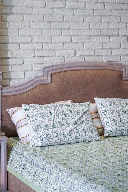 Stillness Bedsheet &amp; Dohar Set