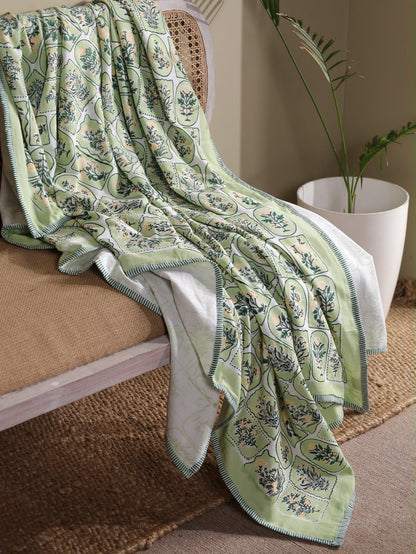 Stillness Bedsheet &amp; Dohar Set