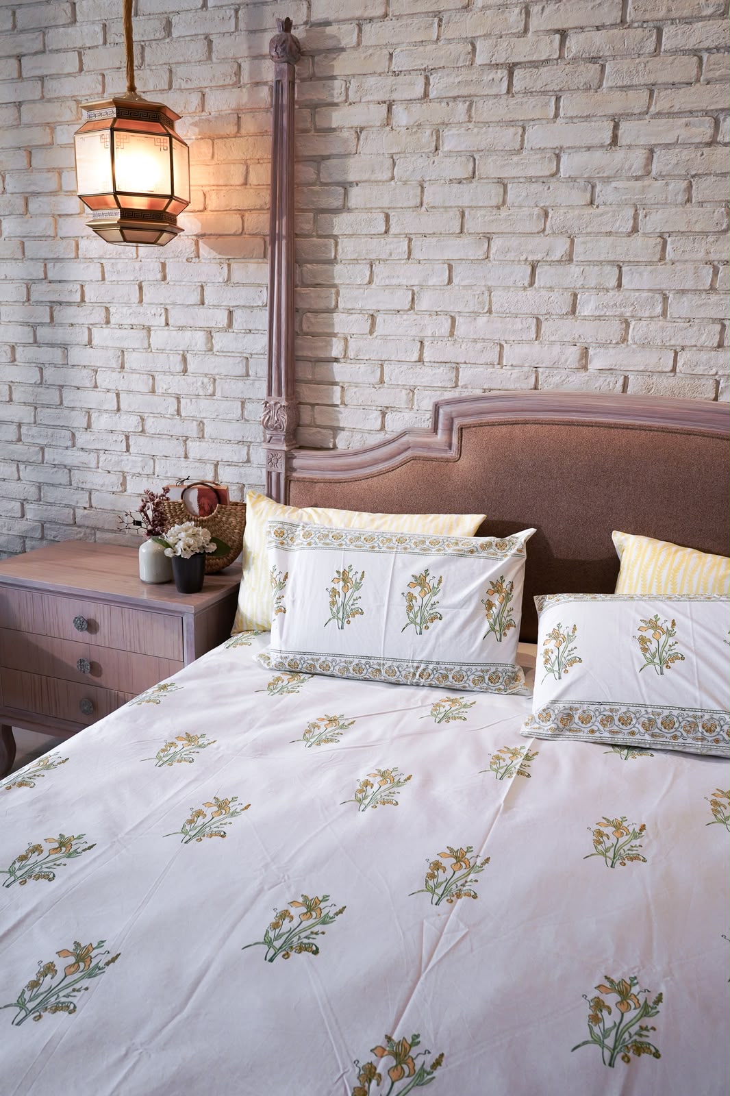 Morning Light Bedsheet &amp; Dohar Set