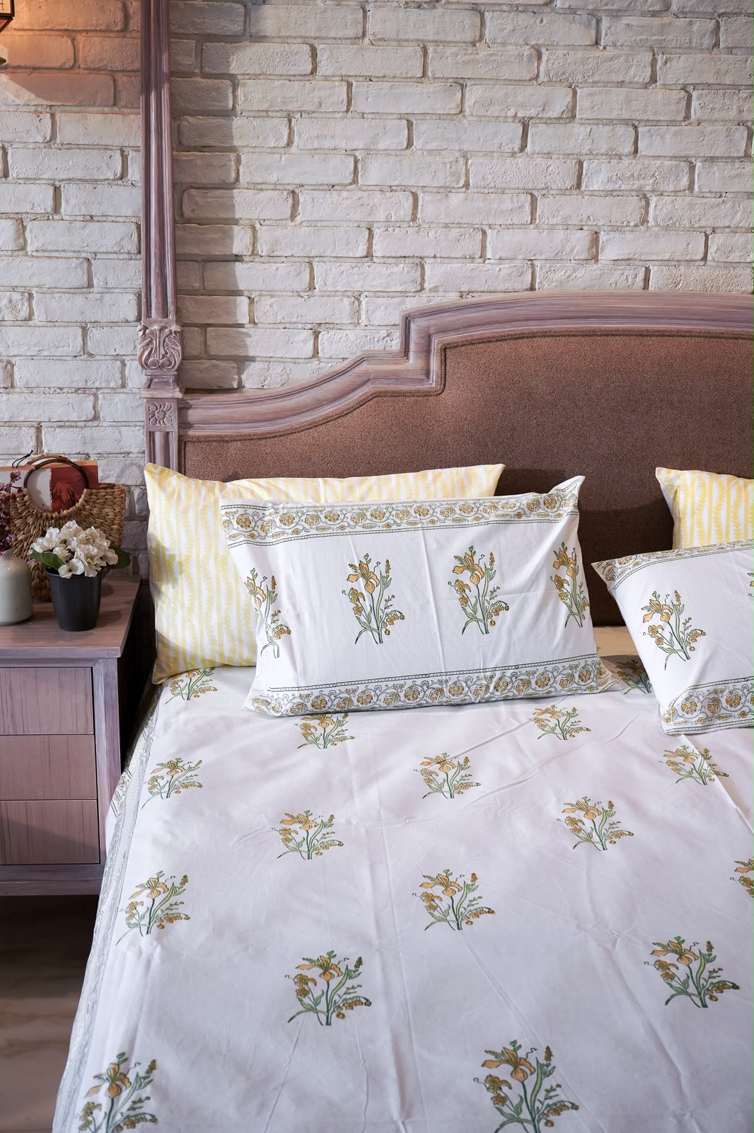 Morning Light Bedsheet &amp; Dohar Set