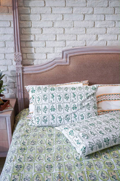 Stillness Bedsheet &amp; Dohar Set