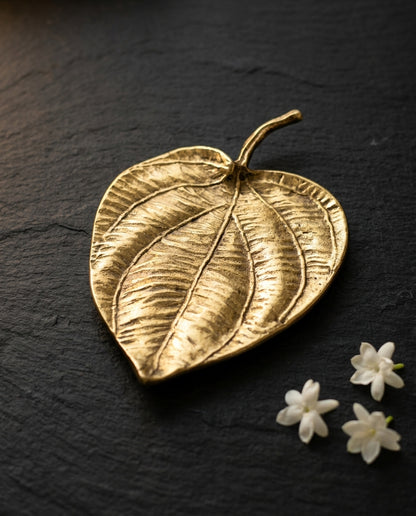 Paan Leaf Brass Incense Holder