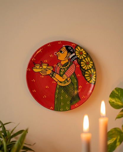Cheriyal Wall Plate – The Diya Bearer in Green (Small)